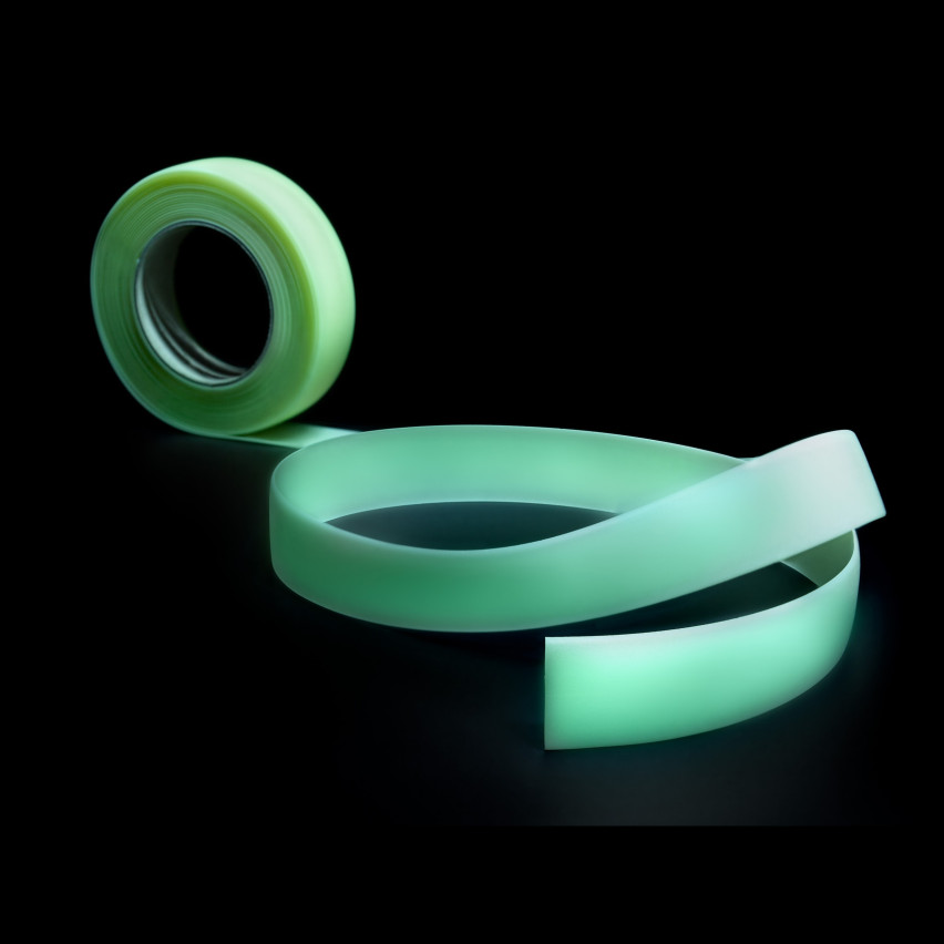 Fluorescerande band på självhäftande rulle, 5 m
