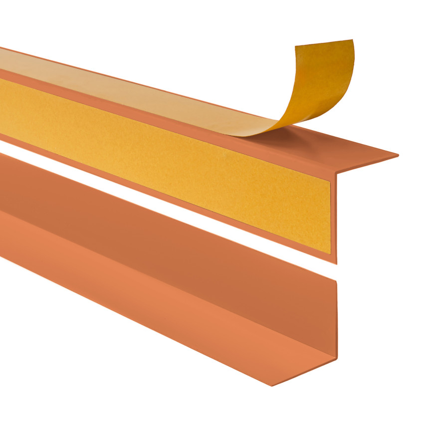 Vinkelprofil som är fastlimmad på utsidan, tegelkulör