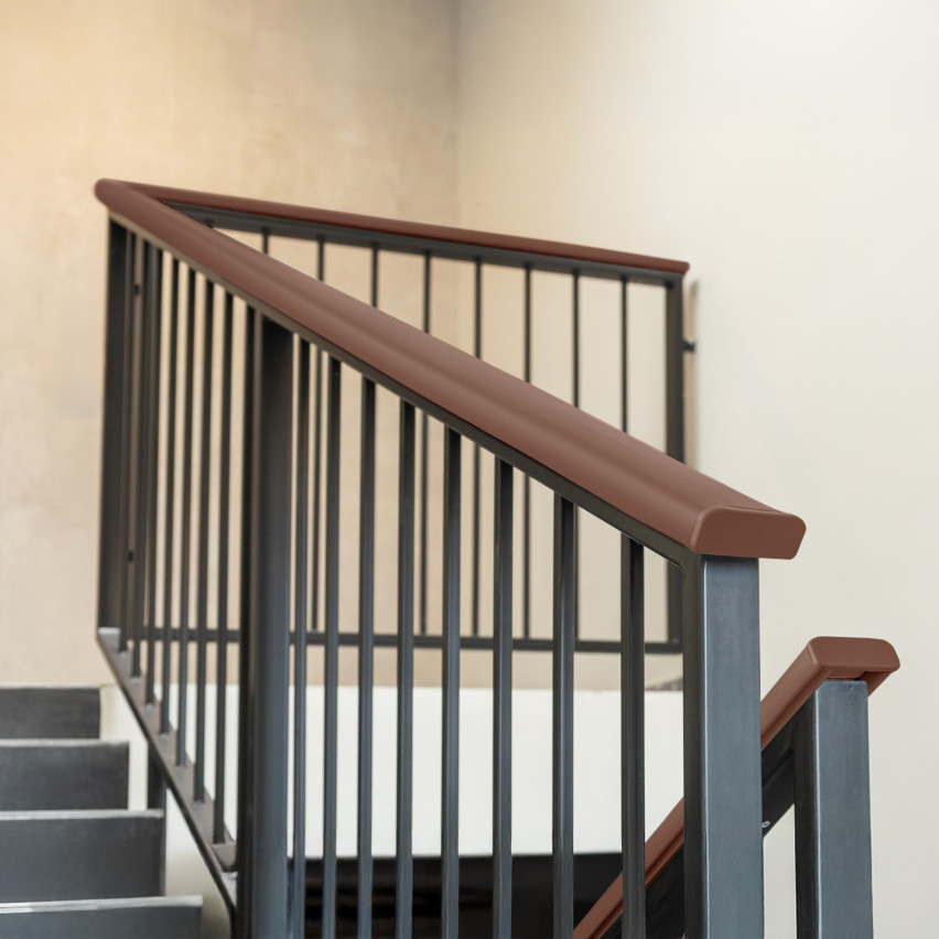 Avslutning för PVC-räckesstolpe, gavel för PREMIUM räckesprofil, 40x8, brun