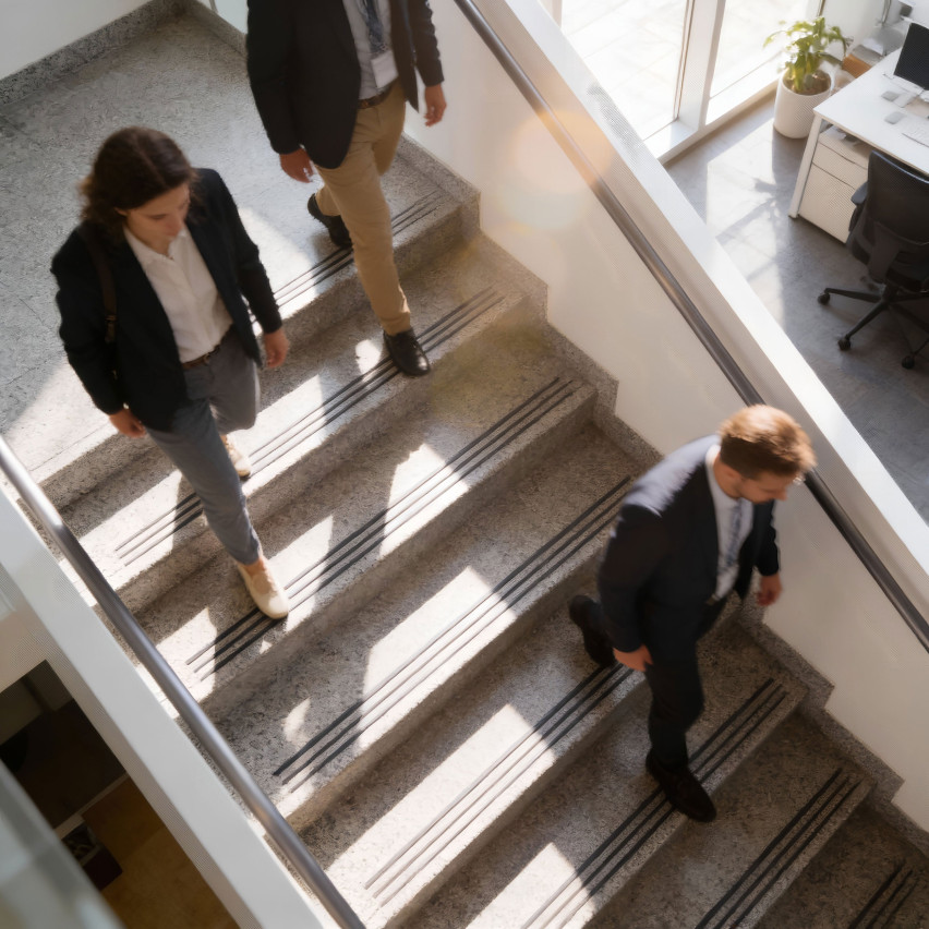 Rillad halkfri trappkantlist, PVC halkskydd för trappor PR, svart