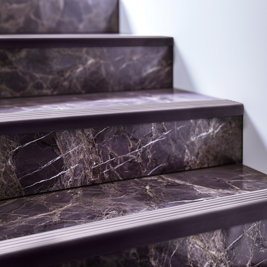 Halkfri trappkantlist PVC 40x25 mm, självhäftande trapprofil med självhäftande tejp ND, lila