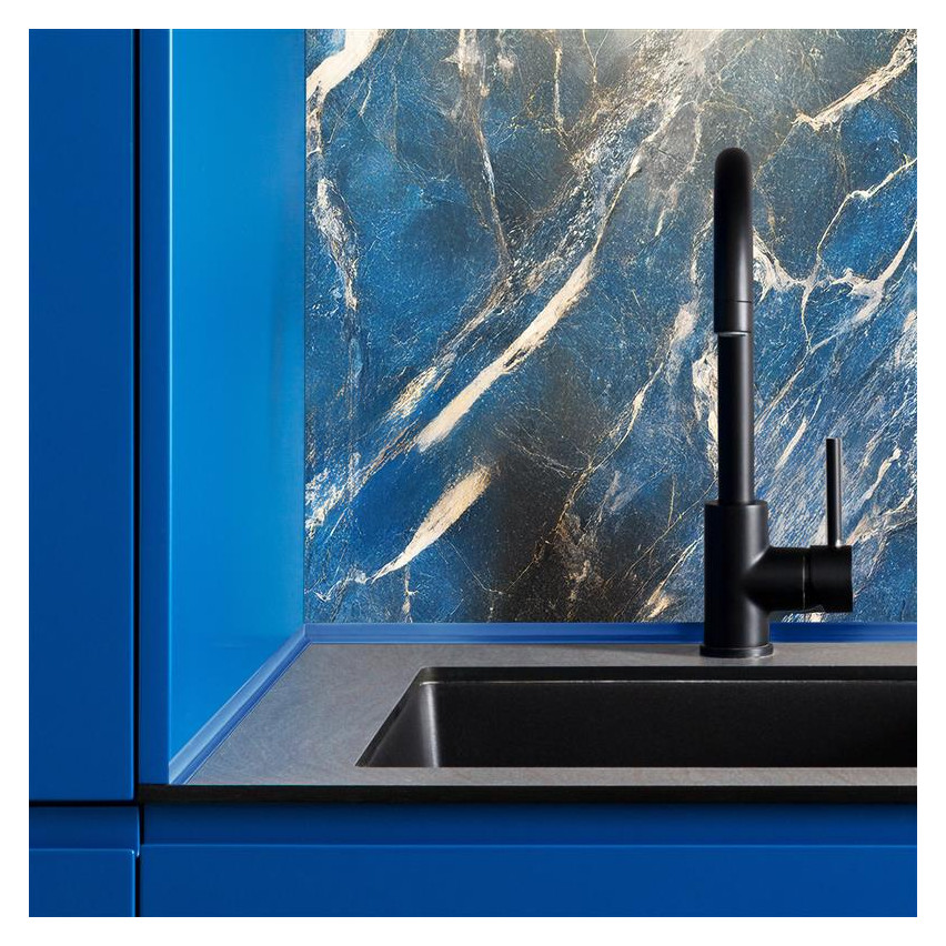 Självhäftande monterings- och avslutningslist i PVC på skumtejp 10/10, blå, 5 m