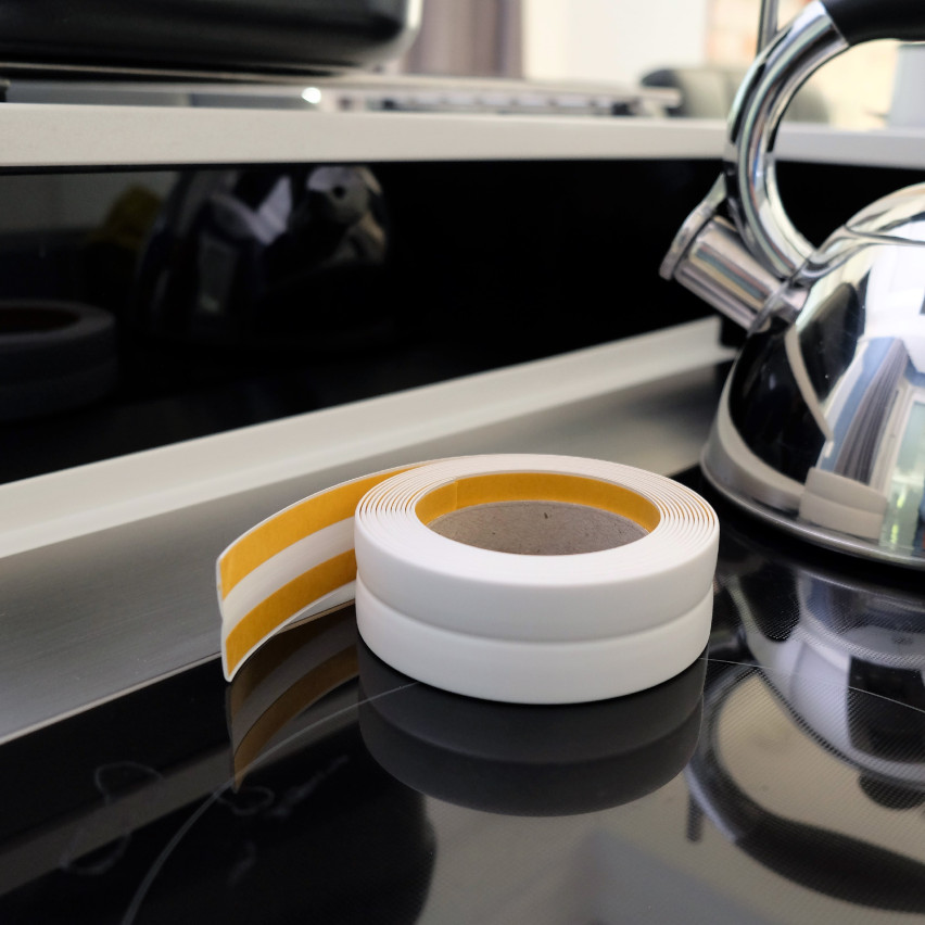 Monteringslist PVC grafit, avslutningslist, självhäftande, flexibel