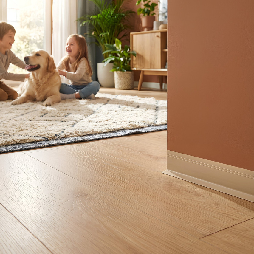 Självhäftande PVC golvlist, flexibel dekorlist DEKOR, 70x20mm, sand