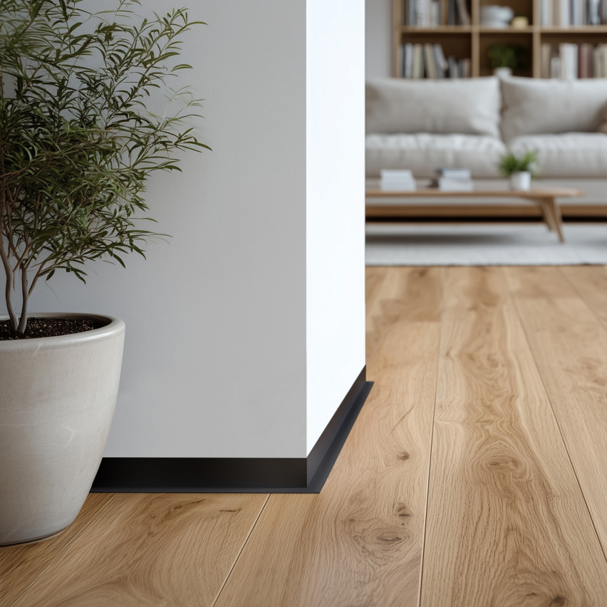 Minimalistisk självhäftande PVC golvlist – hård, svart