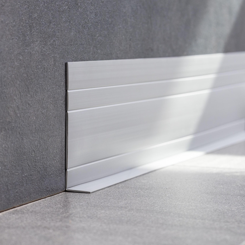 PVC Multifunktionell List 2in1 – Självhäftande Avslutningspanel, 110Mm, Svart