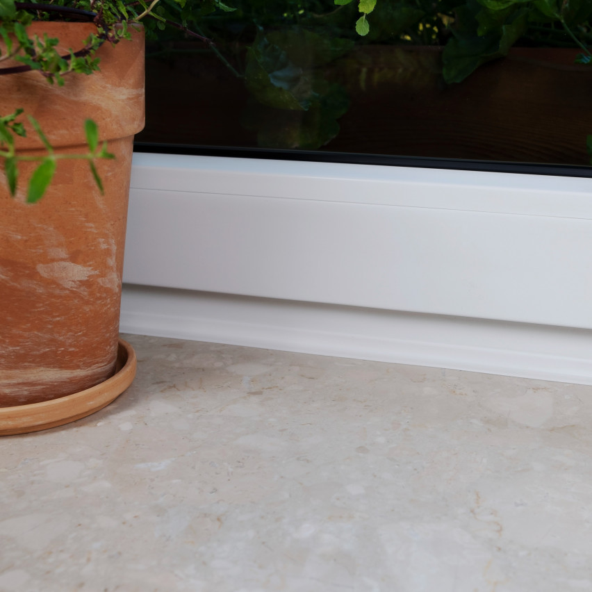 Kantband PVC 10x10 mm, självhäftande, flexibel, mörkbrun, 5 m