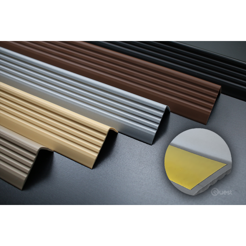 Halkfri trappkantlist PVC 40x25 mm, självhäftande trapprofil med självhäftande tejp ND, mässing